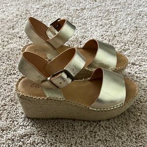 Soludos Minoraca platform platinum size 6.5